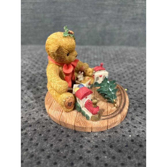 Cherished Teddies "Terry" Figurine Christmas Scene Train & Tree 2001 Collectible - Picture 4 of 8